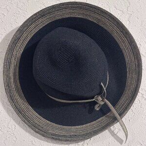 Giovanni New York Straw Hat Navy Gold Metallic Elegant Summer